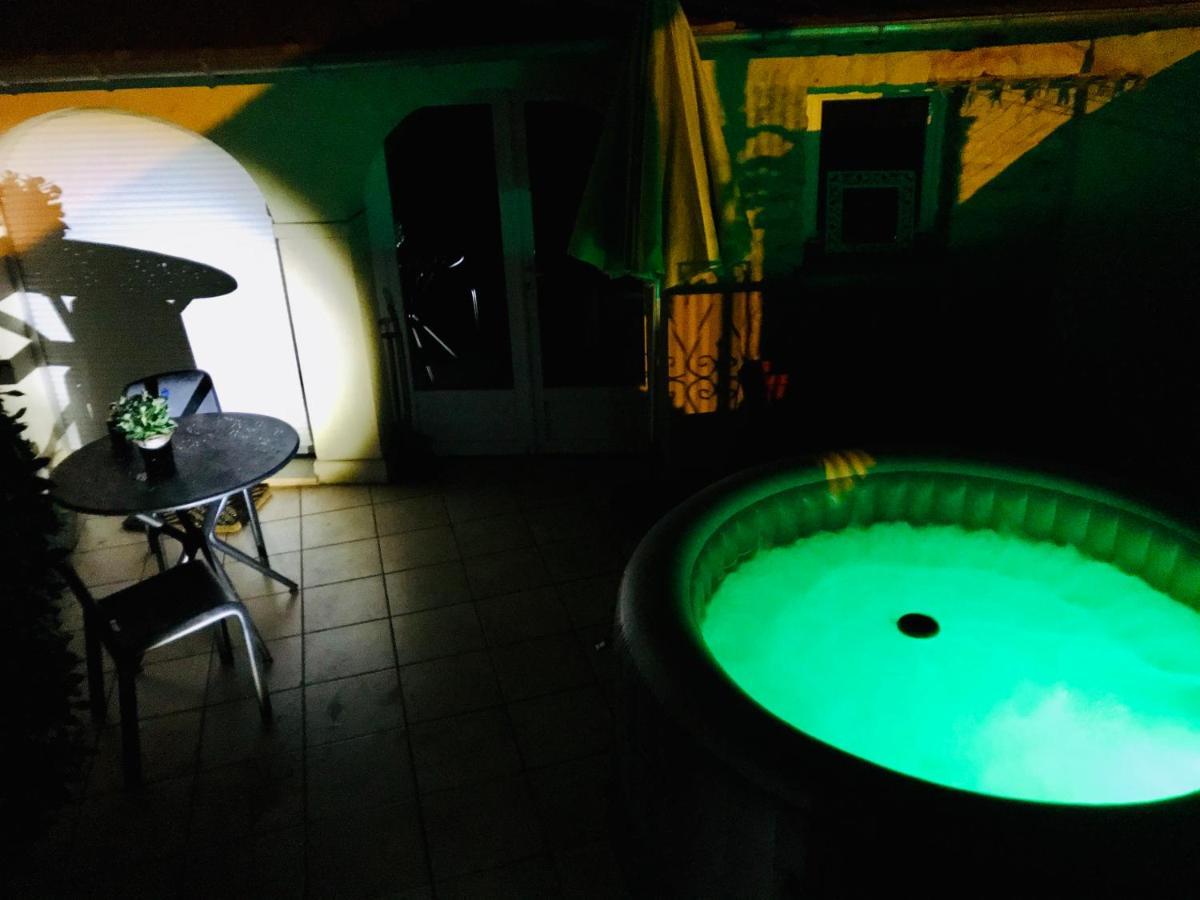 Maison D'Hotes Spa Terrasse Parking Privatifs Nevers Exterior foto